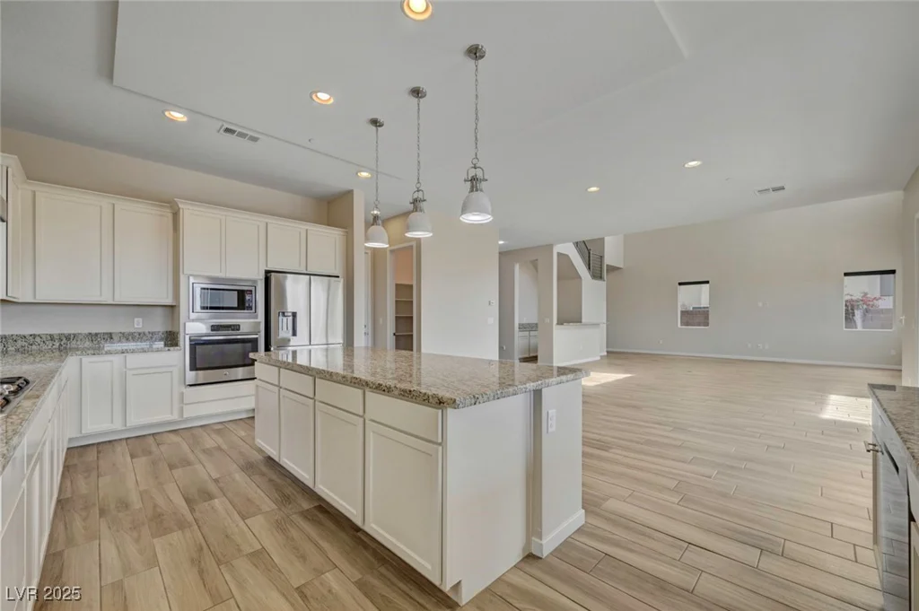 3 Hilltop Crest, Henderson, NV 89011
