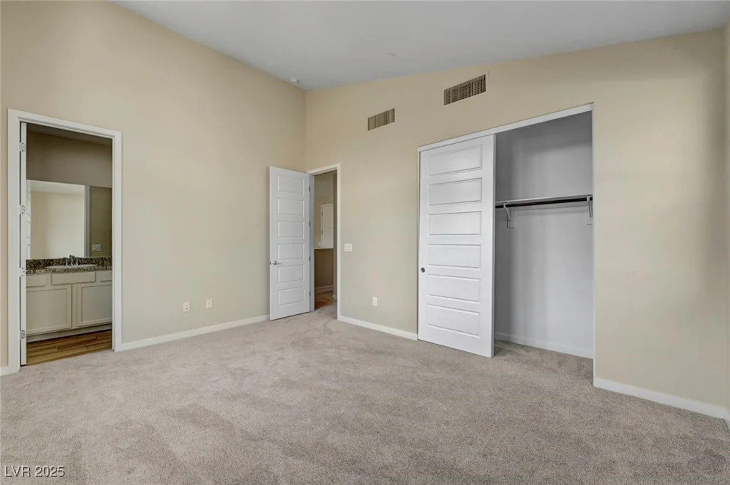 3 Hilltop Crest, Henderson, NV 89011
