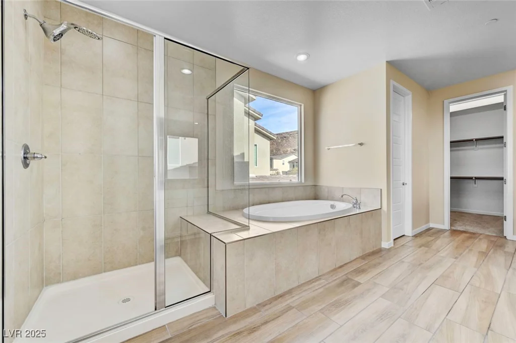 3 Hilltop Crest, Henderson, NV 89011