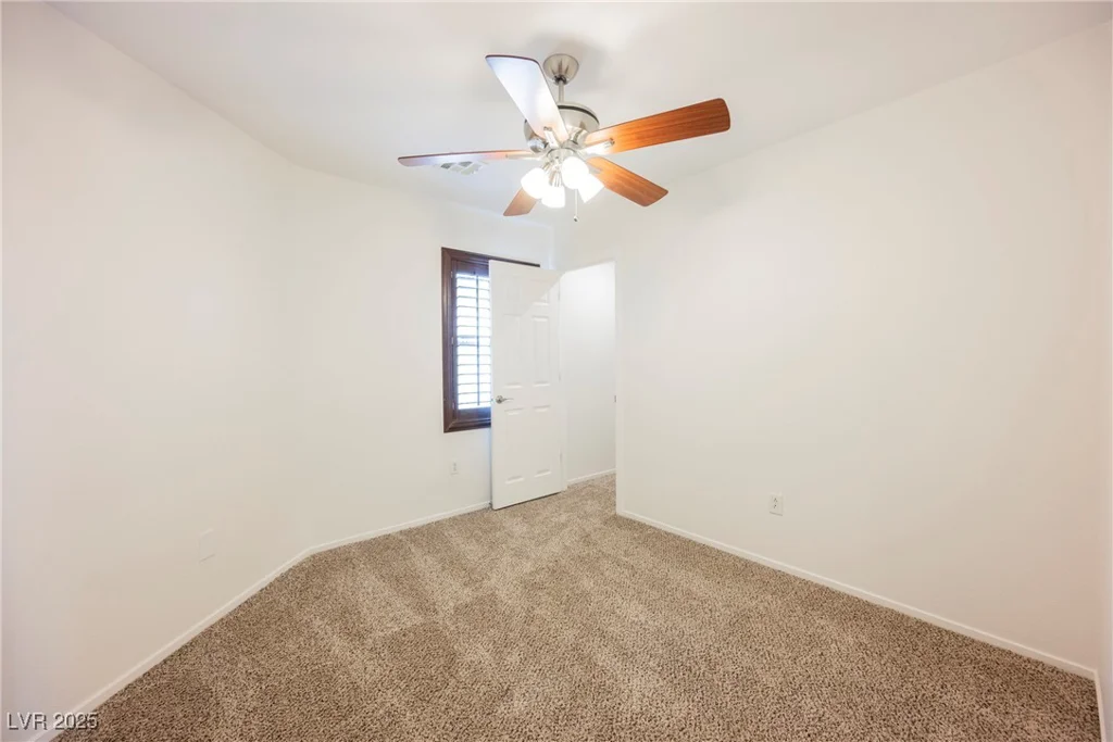 9545 Parker Springs, Las Vegas, NV 89166