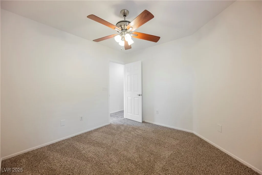 9545 Parker Springs, Las Vegas, NV 89166