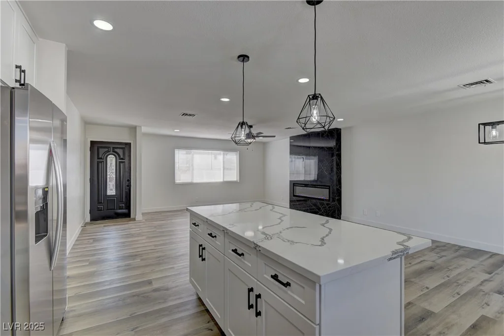 1901 Farnam, Las Vegas, NV 89102