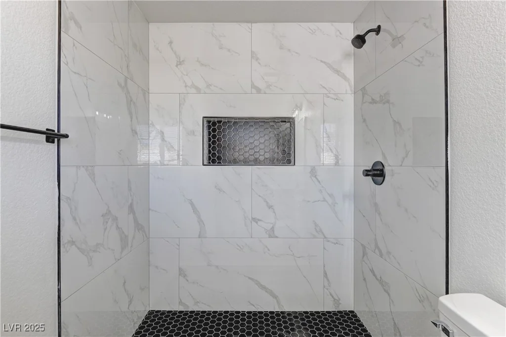1901 Farnam, Las Vegas, NV 89102