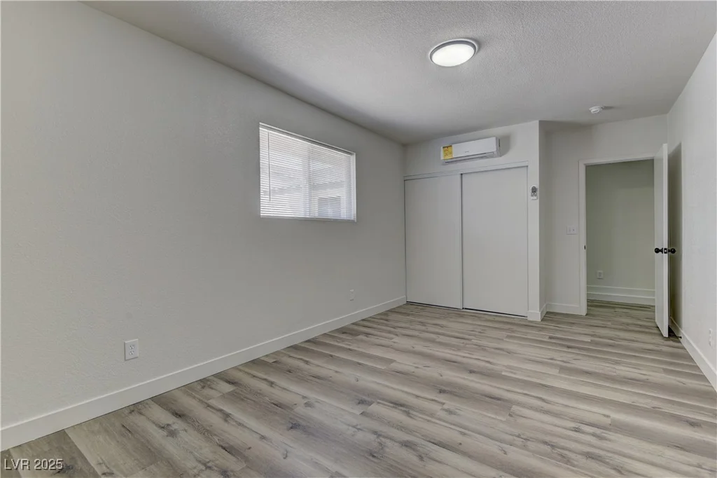 1901 Farnam, Las Vegas, NV 89102