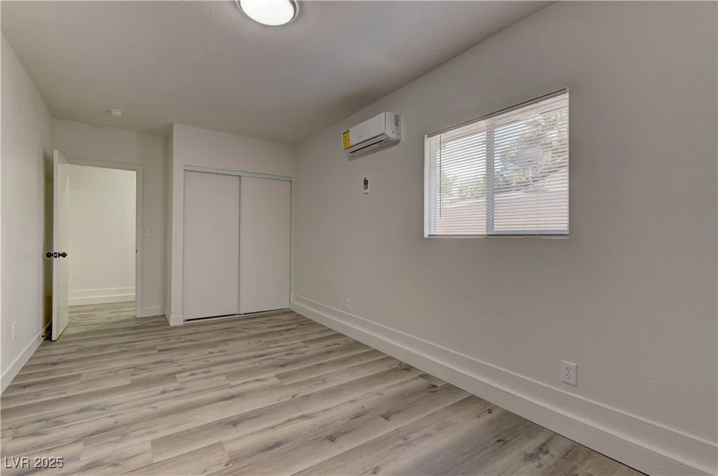 1901 Farnam, Las Vegas, NV 89102