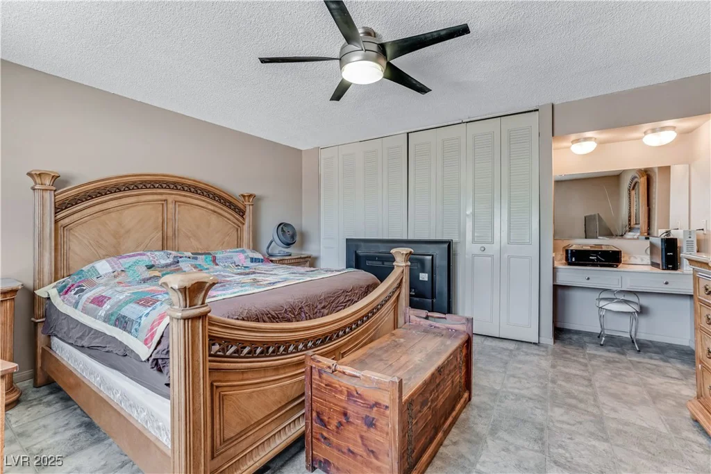 3382 Berwyck, Las Vegas, NV 89121