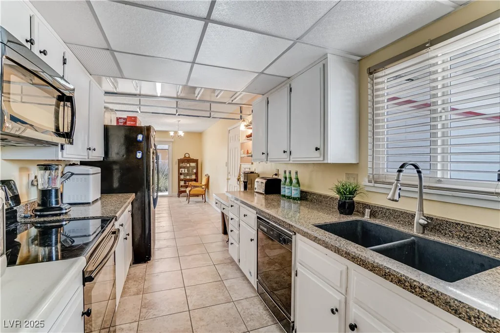 3382 Berwyck, Las Vegas, NV 89121
