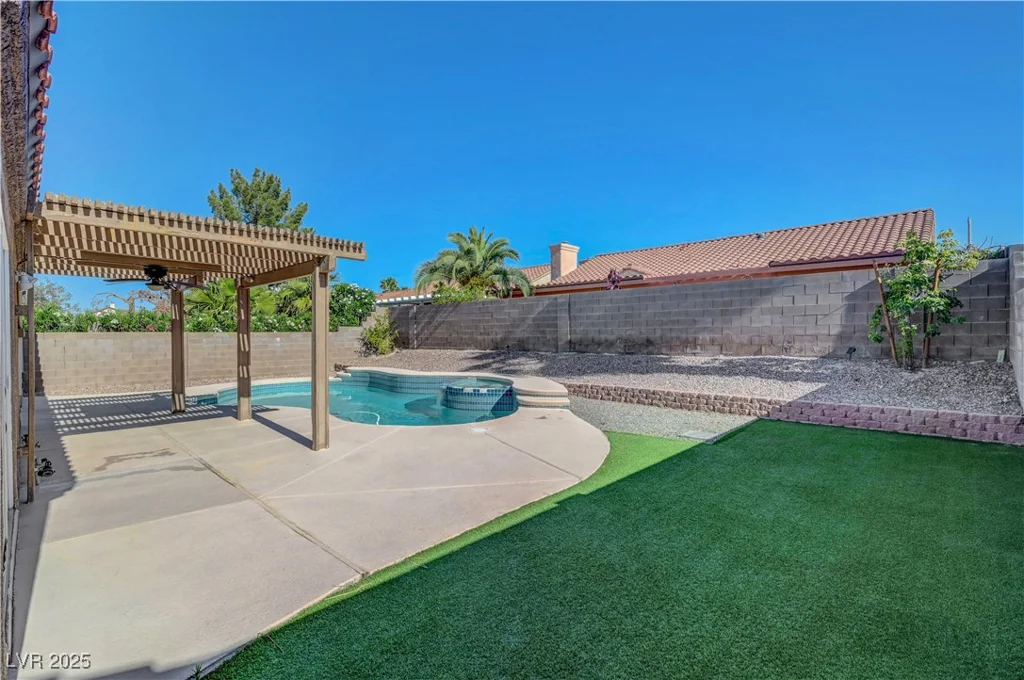 2711 Briarcliff, Henderson, NV 89074