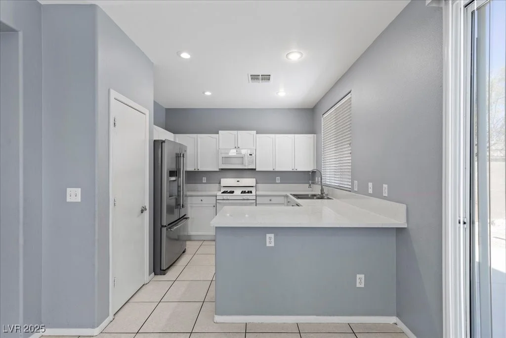 180 Duck Hollow, Las Vegas, NV 89148