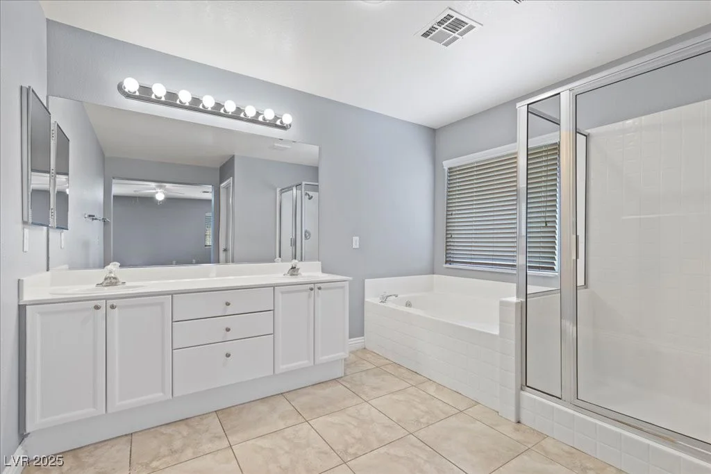 180 Duck Hollow, Las Vegas, NV 89148