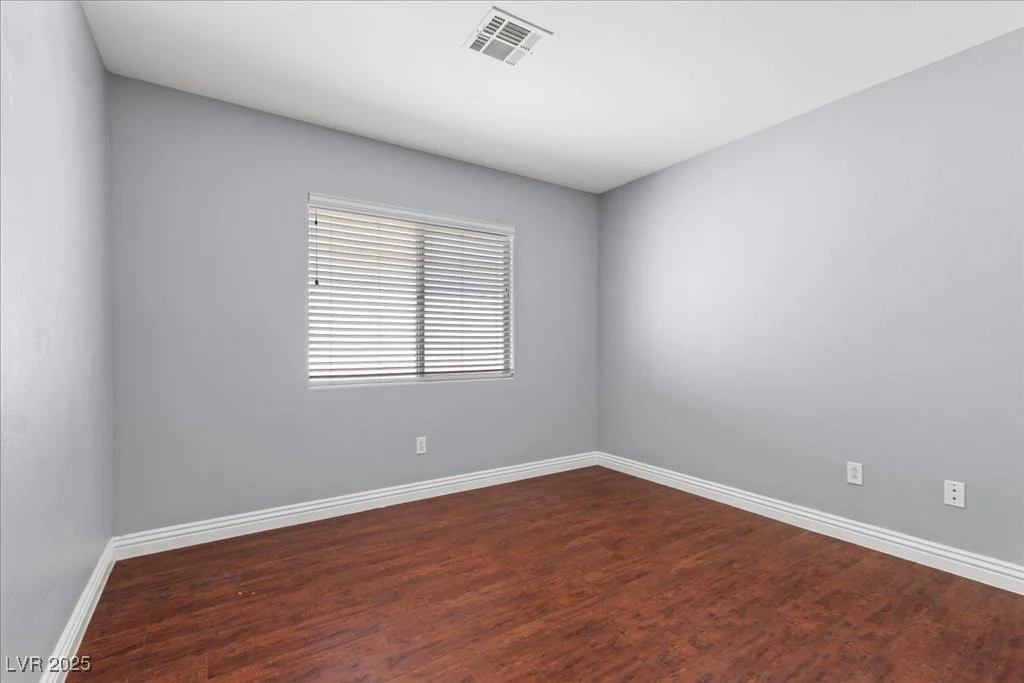 180 Duck Hollow, Las Vegas, NV 89148