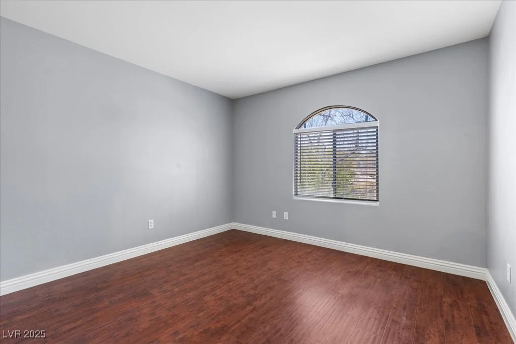 180 Duck Hollow, Las Vegas, NV 89148
