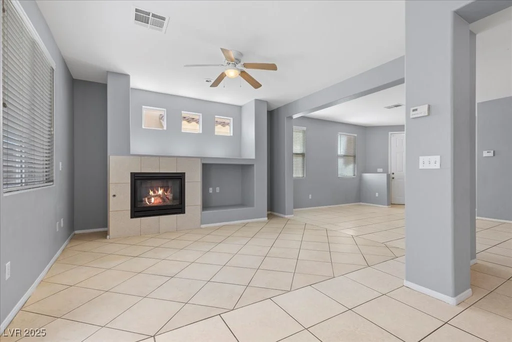 180 Duck Hollow, Las Vegas, NV 89148