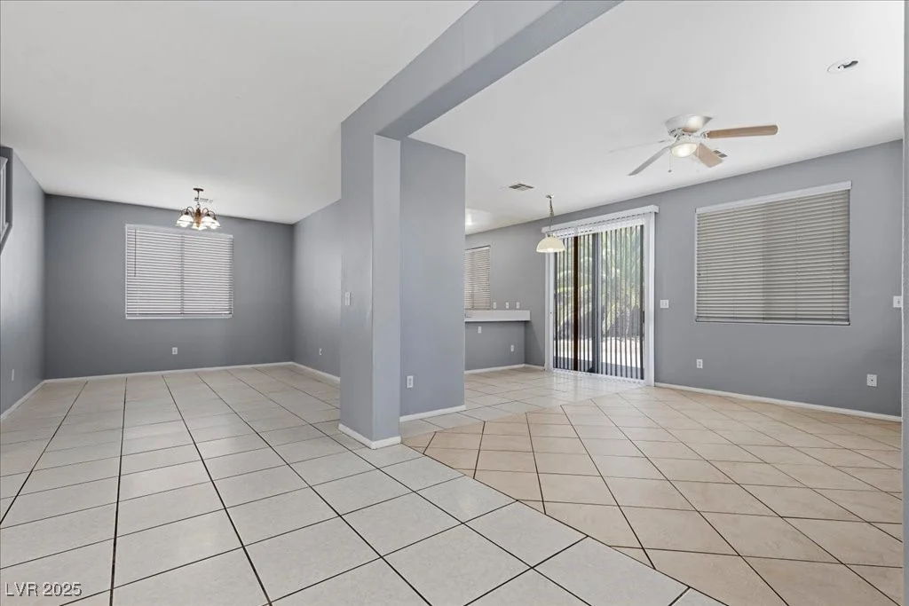 180 Duck Hollow, Las Vegas, NV 89148