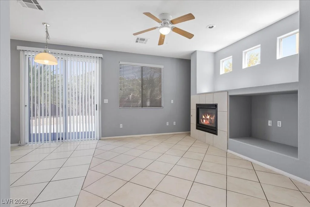 180 Duck Hollow, Las Vegas, NV 89148