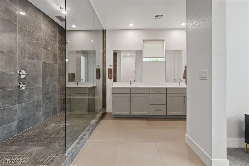 1957 Regal Bluff, Henderson, NV 89052