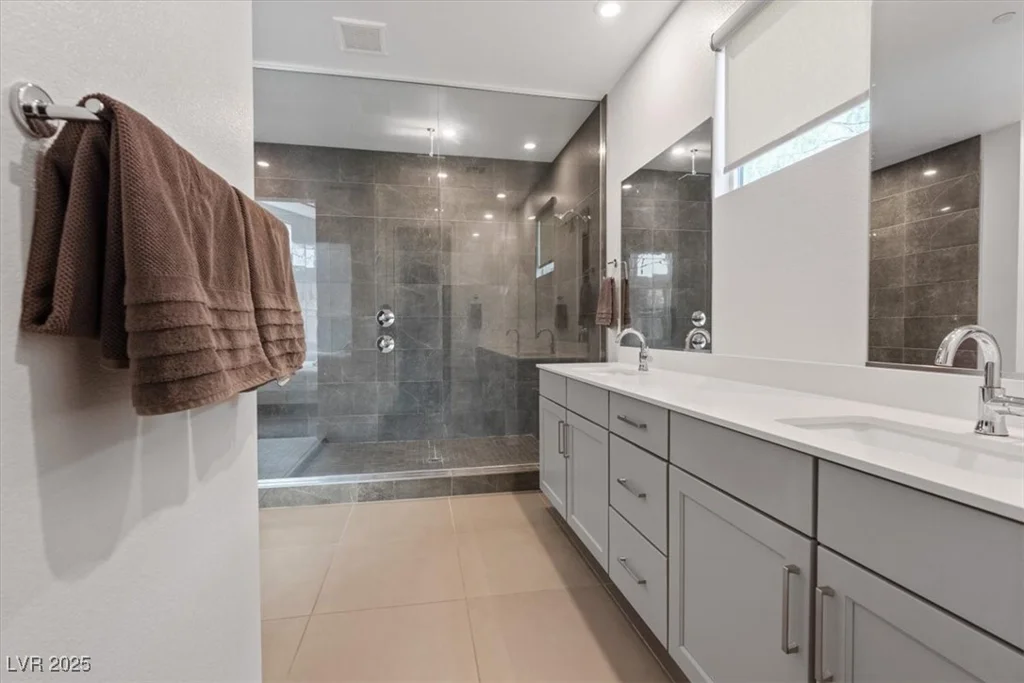 1957 Regal Bluff, Henderson, NV 89052