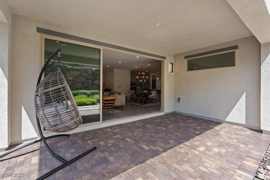 1957 Regal Bluff, Henderson, NV 89052