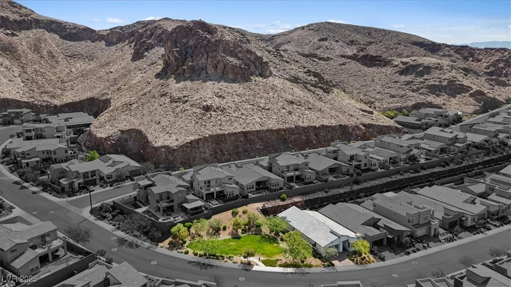1957 Regal Bluff, Henderson, NV 89052