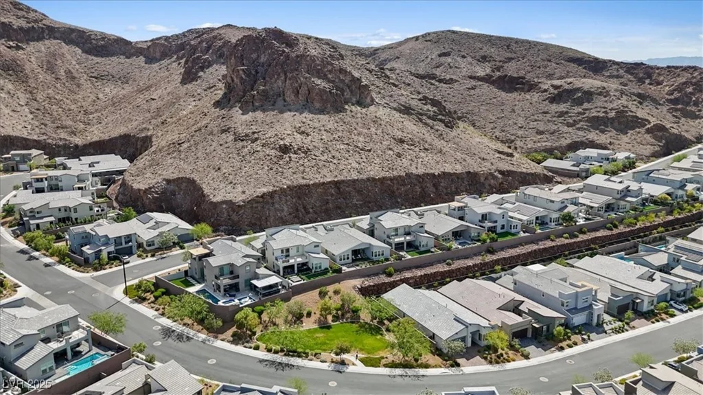 1957 Regal Bluff, Henderson, NV 89052