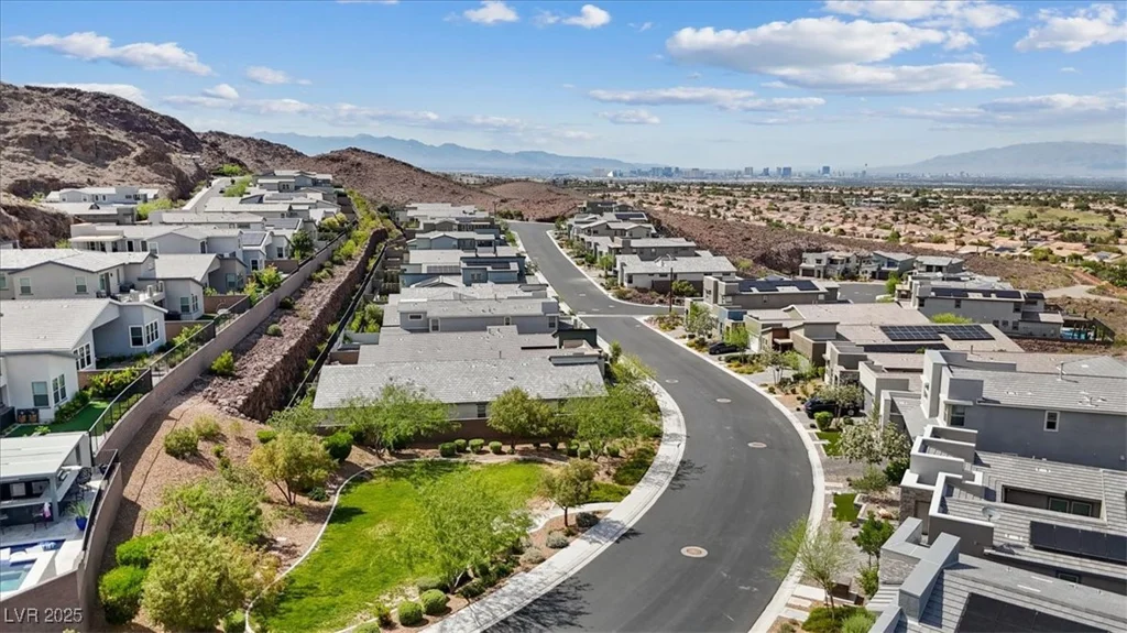 1957 Regal Bluff, Henderson, NV 89052