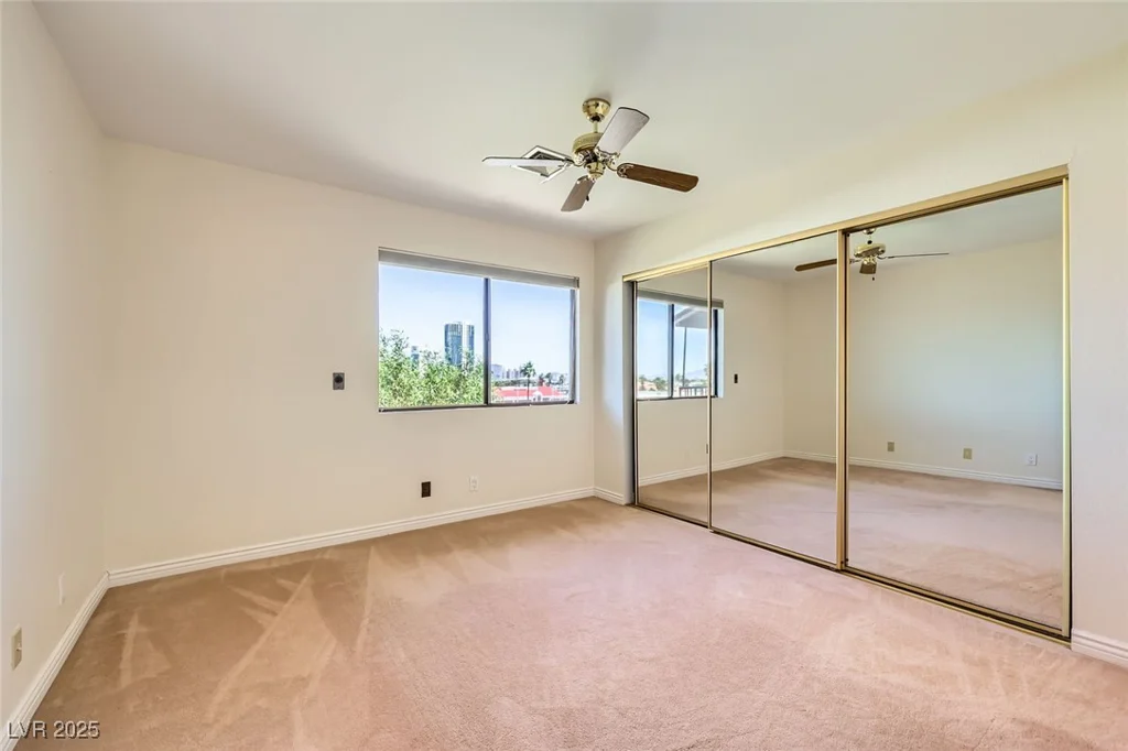 3942 Delos, Las Vegas, NV 89103