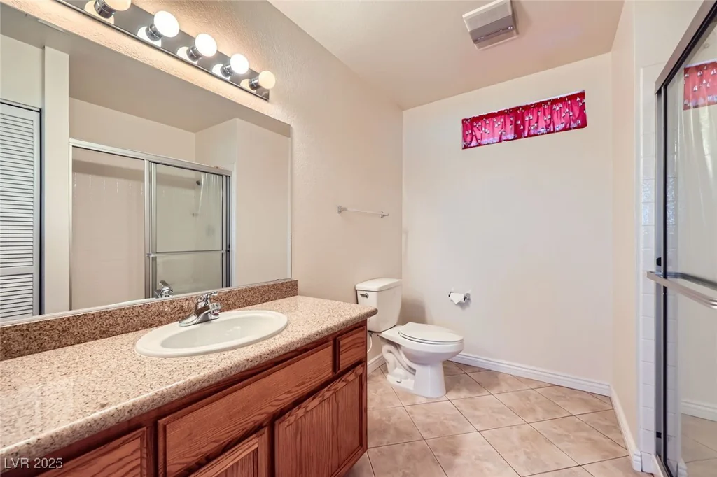 3942 Delos, Las Vegas, NV 89103