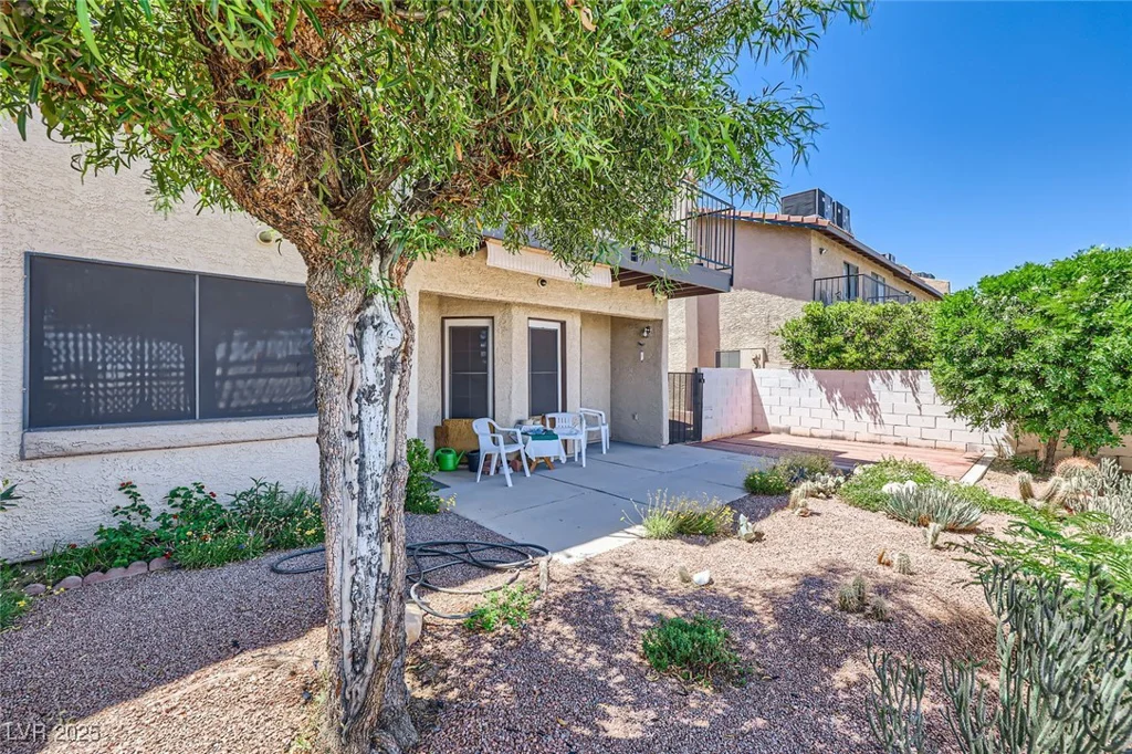 3942 Delos, Las Vegas, NV 89103