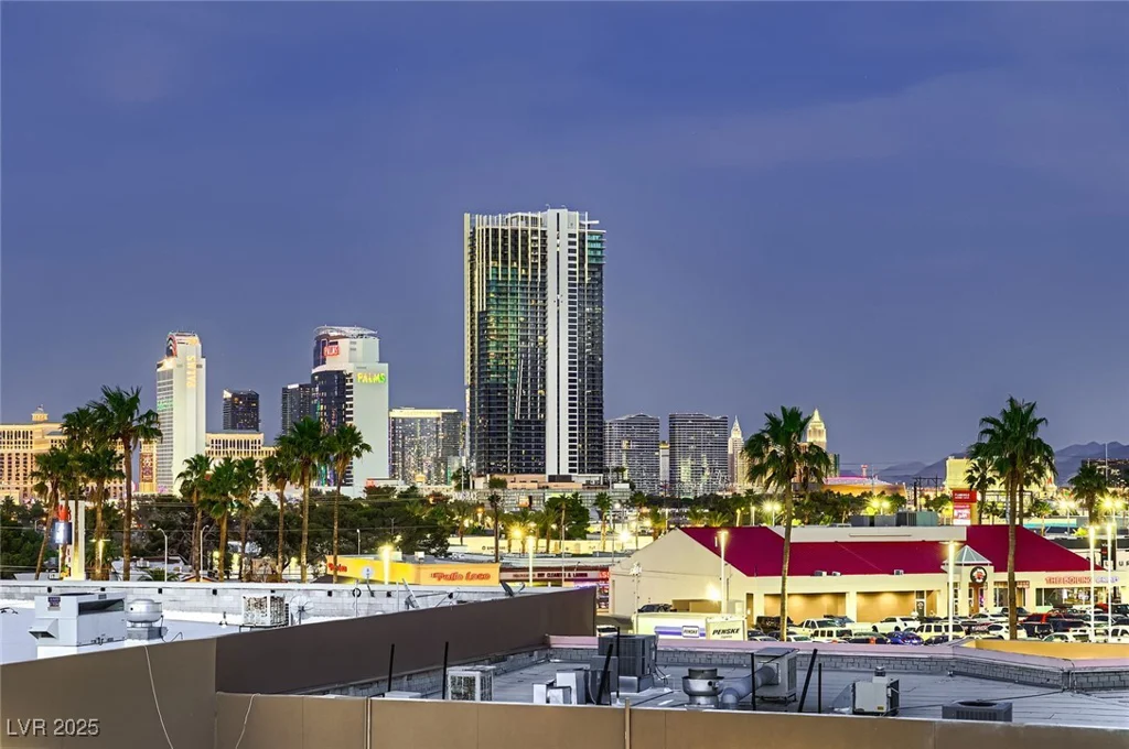 3942 Delos, Las Vegas, NV 89103