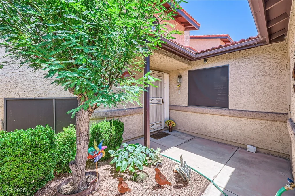 3942 Delos, Las Vegas, NV 89103