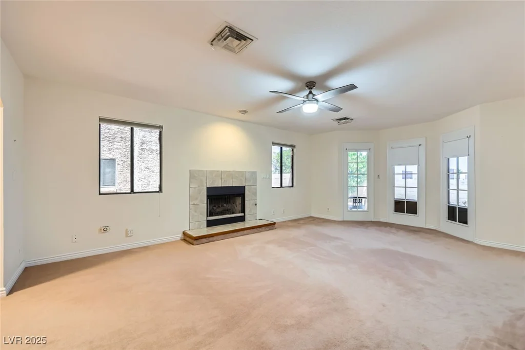 3942 Delos, Las Vegas, NV 89103