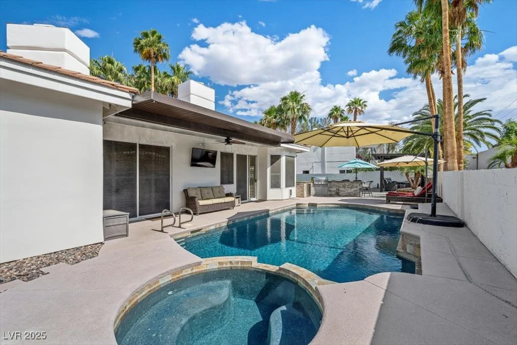 219 Windsong, Henderson, NV 89074