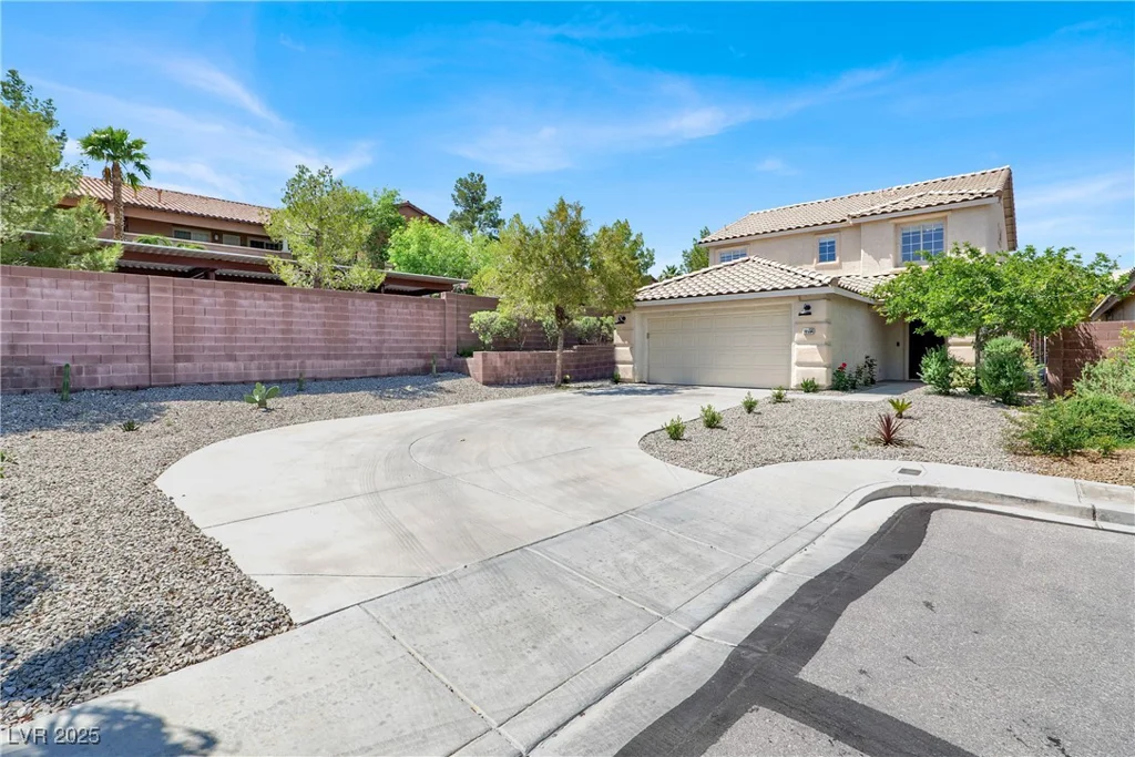 10554 Lilac Tree, Las Vegas, NV 89135