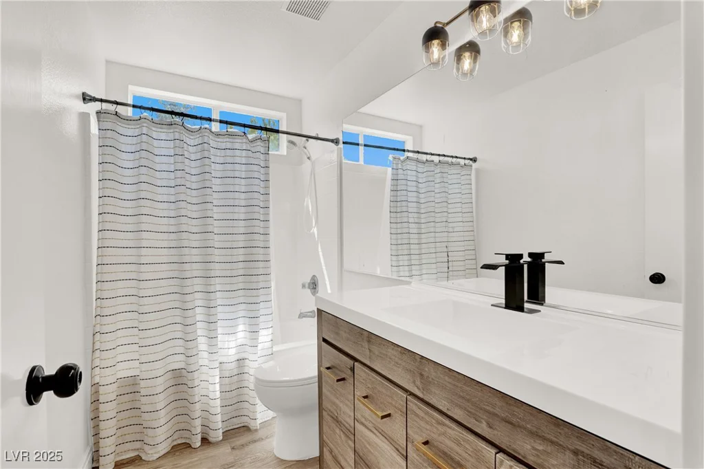 10554 Lilac Tree, Las Vegas, NV 89135