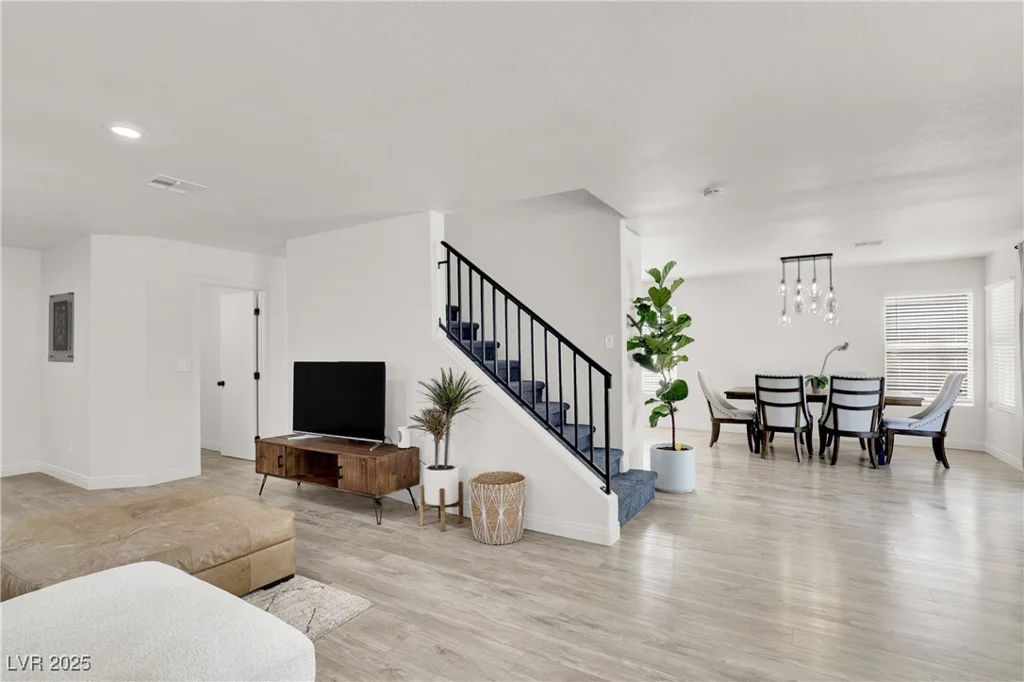 10554 Lilac Tree, Las Vegas, NV 89135