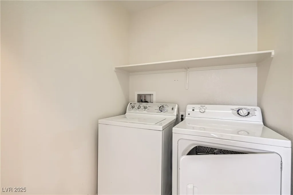 10147 Aspen Rose, Las Vegas, NV 89183
