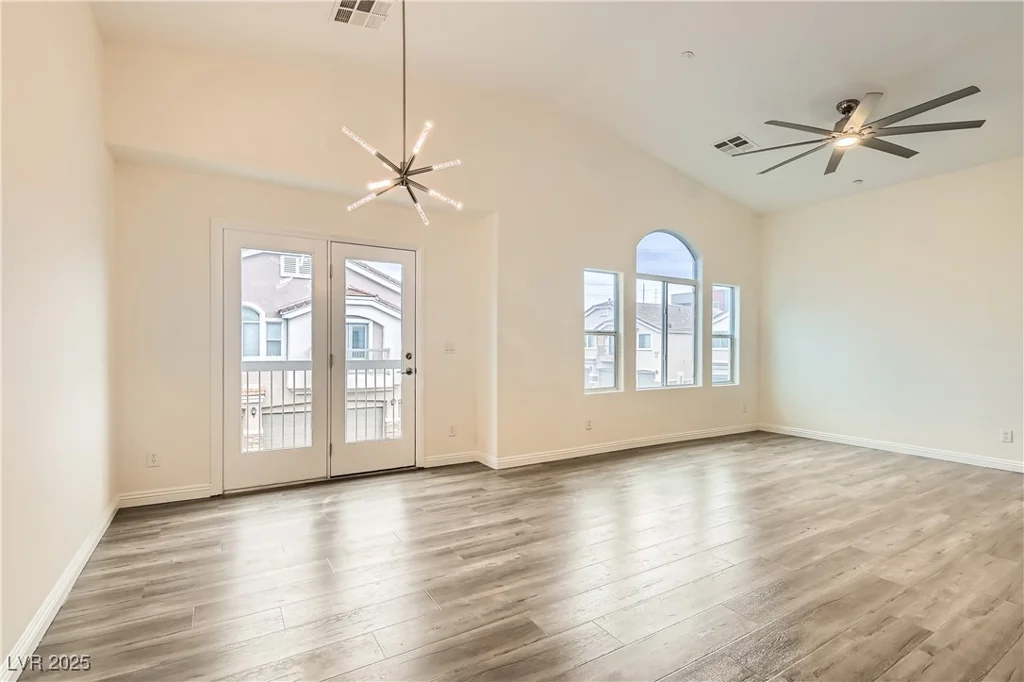 10147 Aspen Rose, Las Vegas, NV 89183