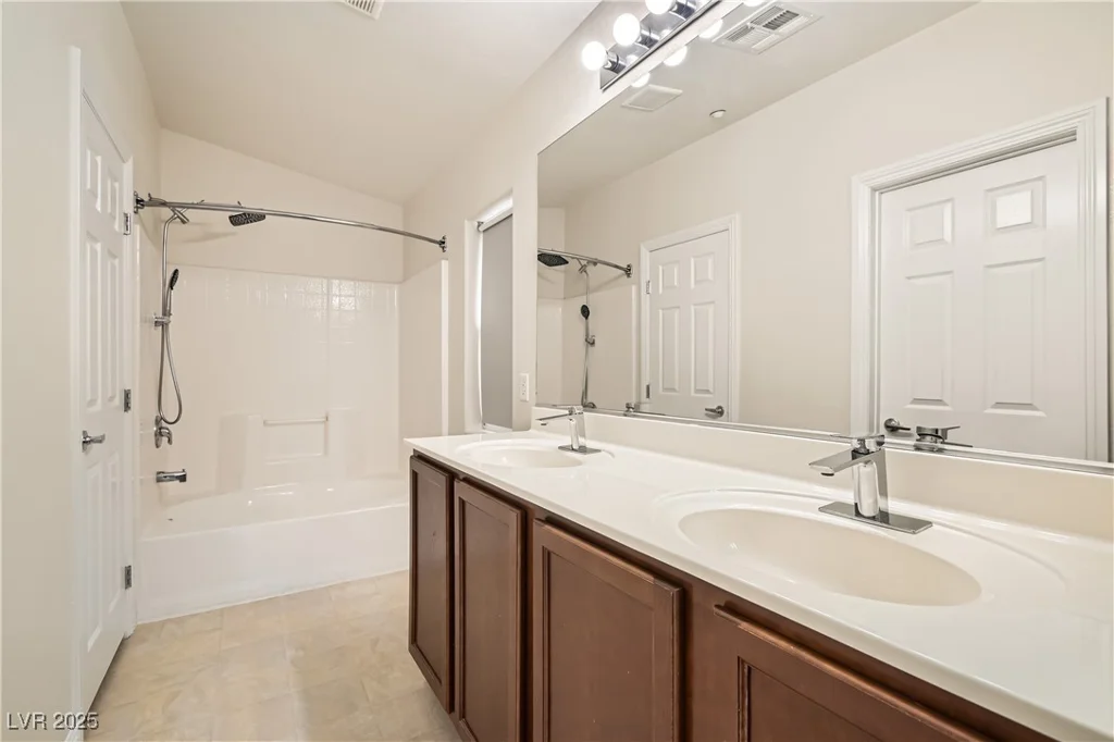 10147 Aspen Rose, Las Vegas, NV 89183