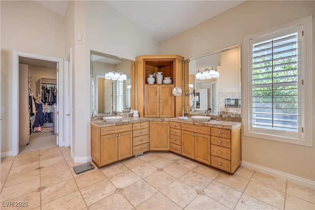 2086 Troon, Henderson, NV 89074