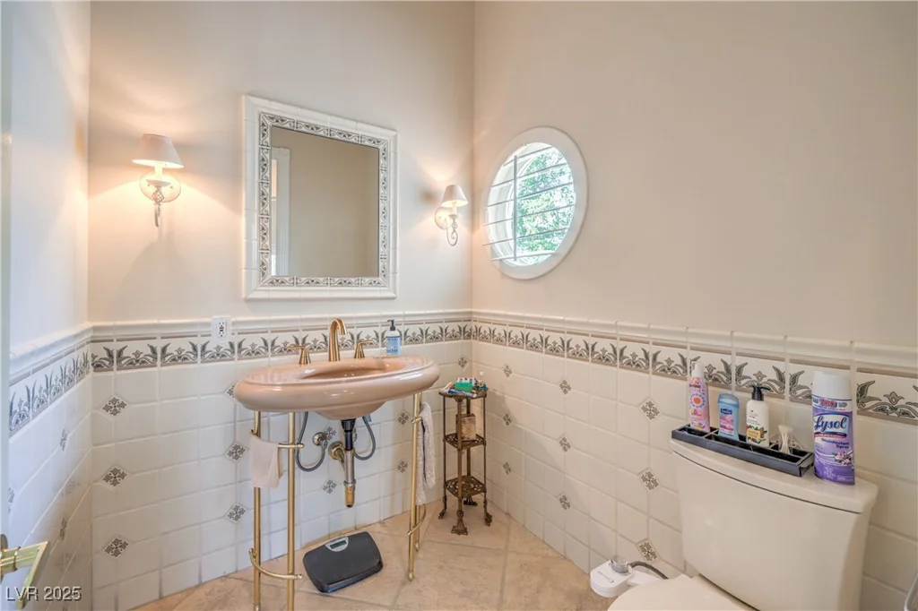 2086 Troon, Henderson, NV 89074