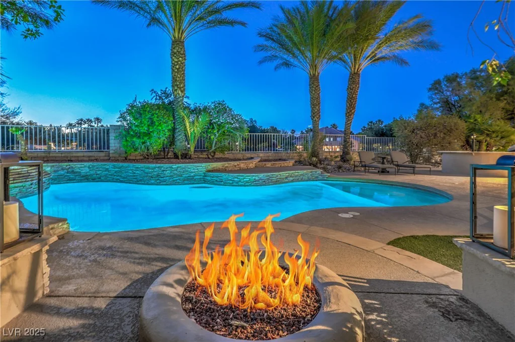 2086 Troon, Henderson, NV 89074