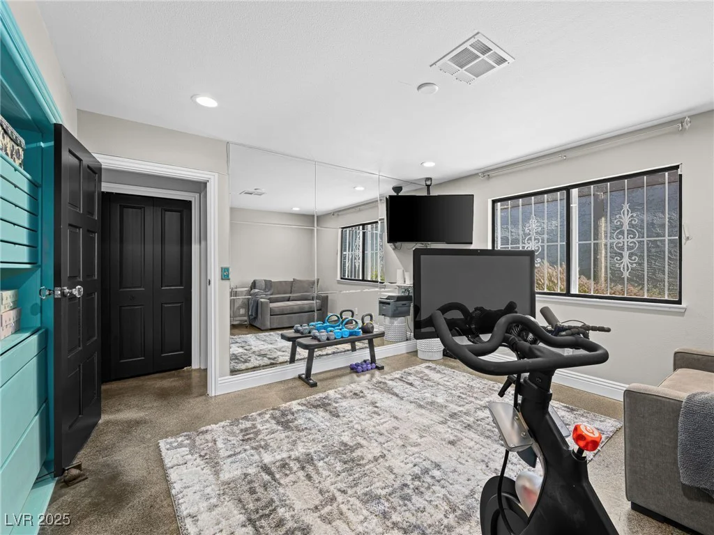 2104 Plaza De La Candela, Las Vegas, NV 89102