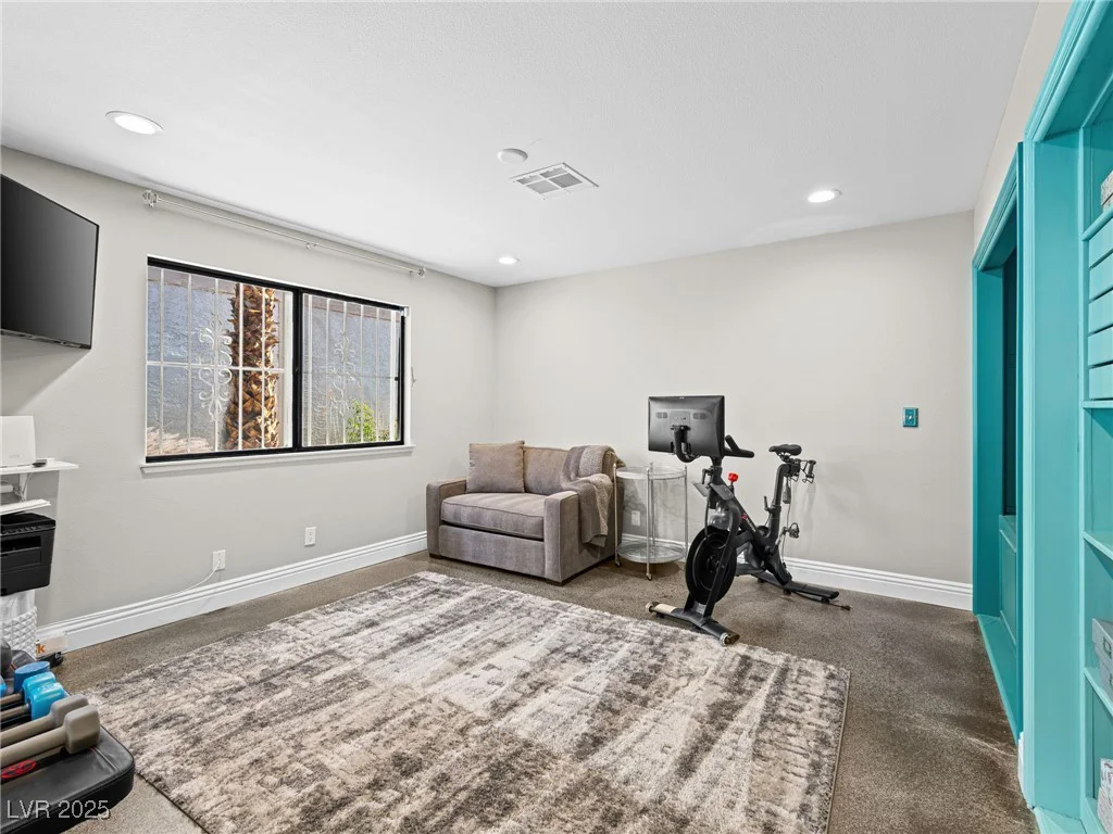 2104 Plaza De La Candela, Las Vegas, NV 89102