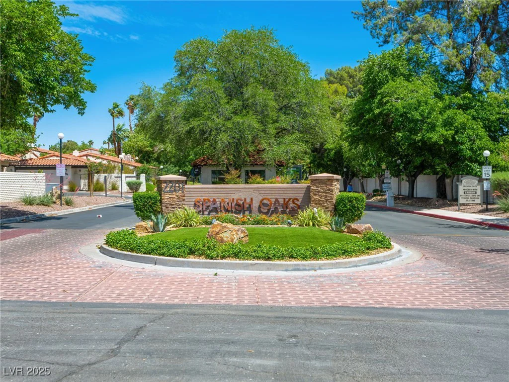 2104 Plaza De La Candela, Las Vegas, NV 89102