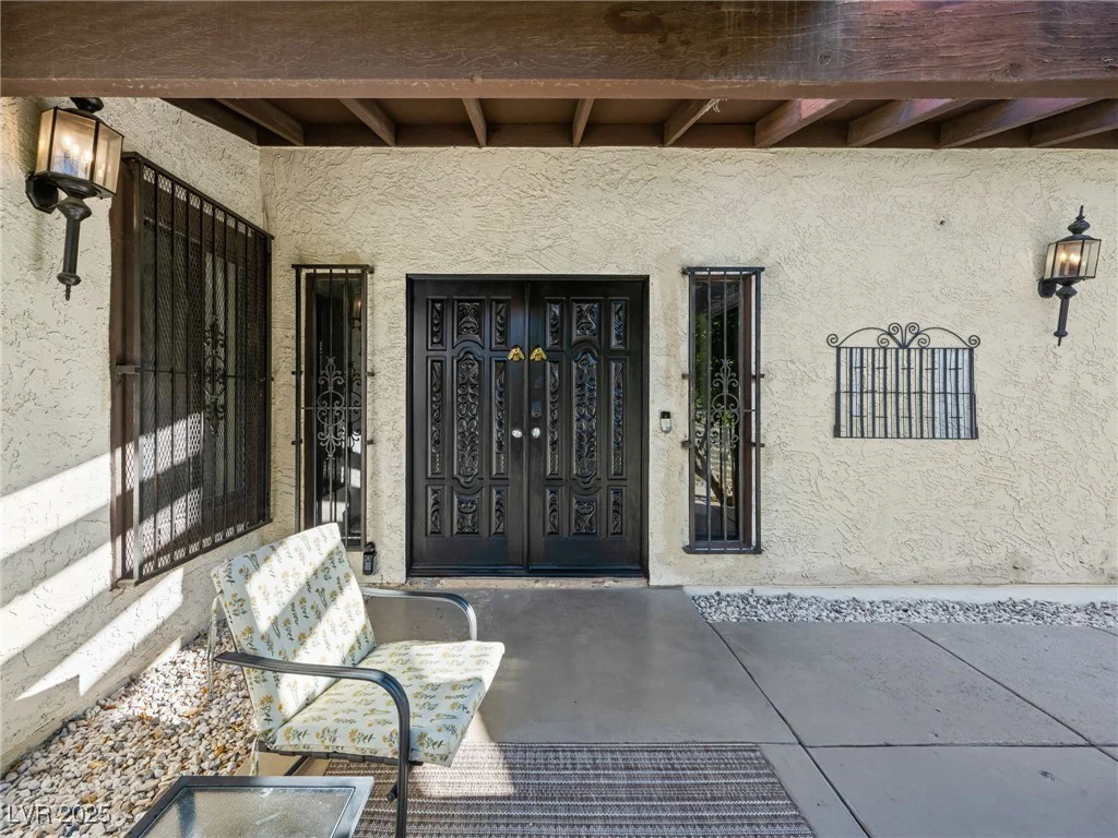 2104 Plaza De La Candela, Las Vegas, NV 89102