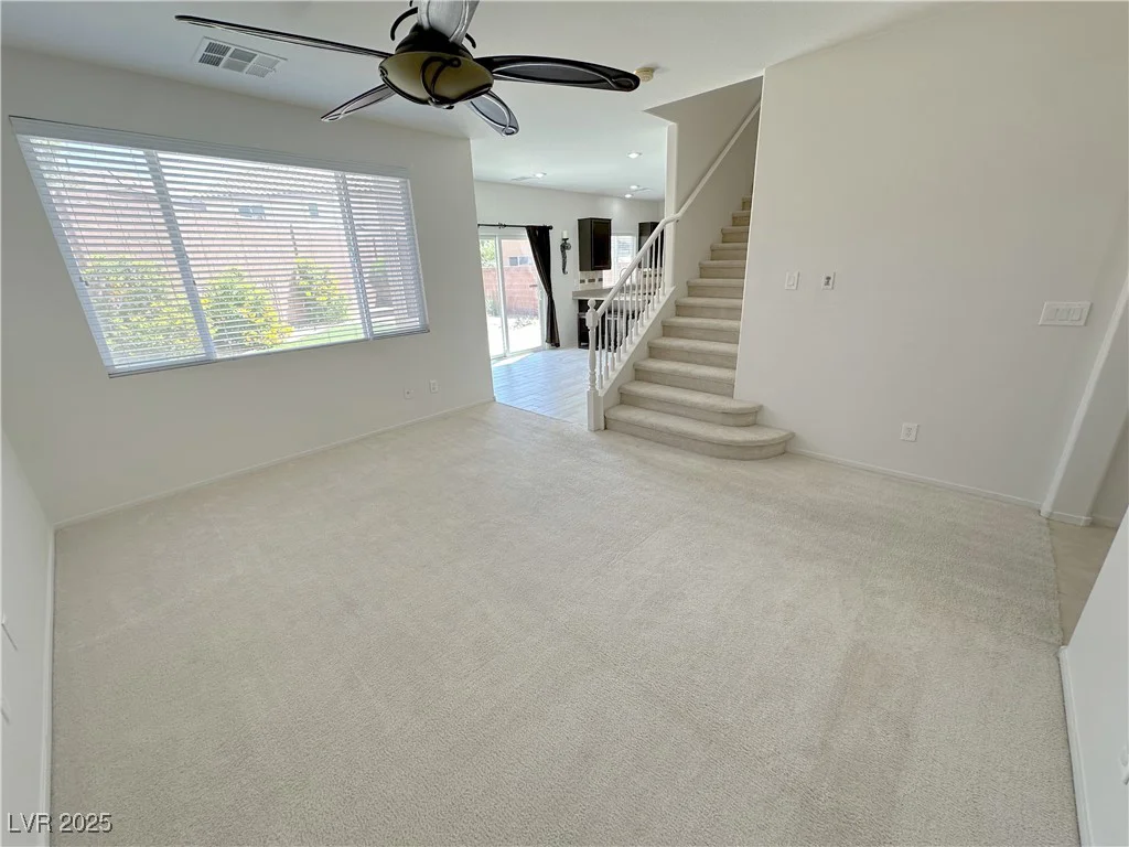 8682 Gateway Glen, Las Vegas, NV 89178