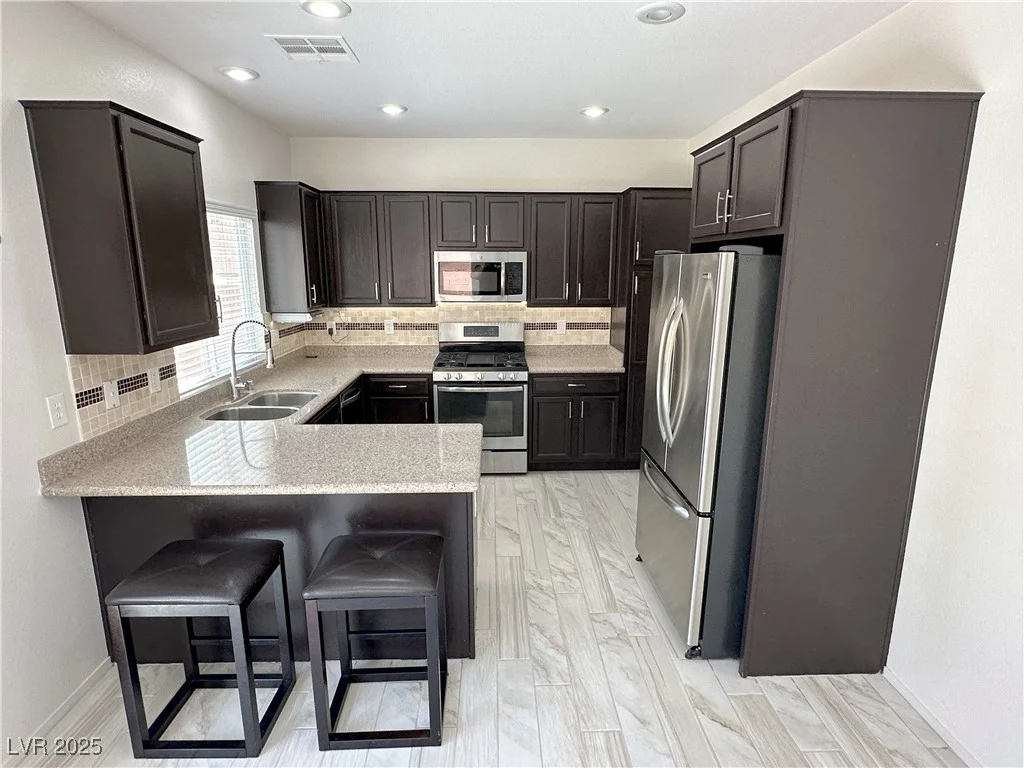 8682 Gateway Glen, Las Vegas, NV 89178