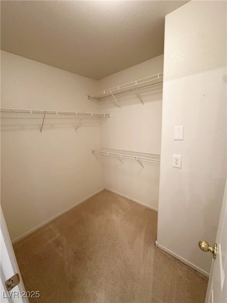 8682 Gateway Glen, Las Vegas, NV 89178