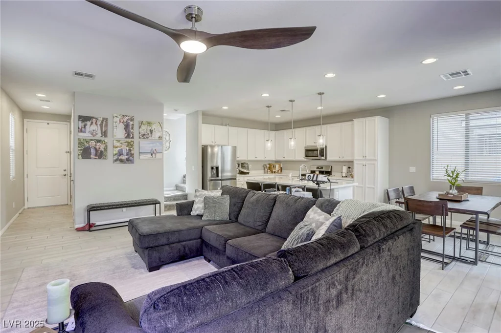 7061 Tilligerry, North Las Vegas, NV 89084
