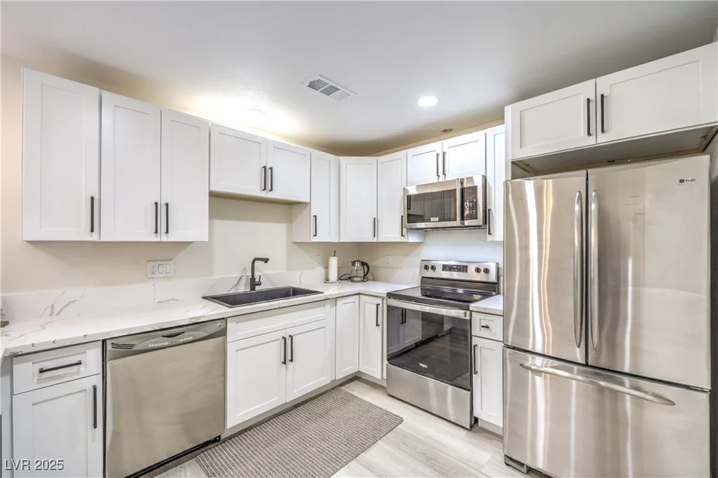 4437 Alto Verde, Las Vegas, NV 89119
